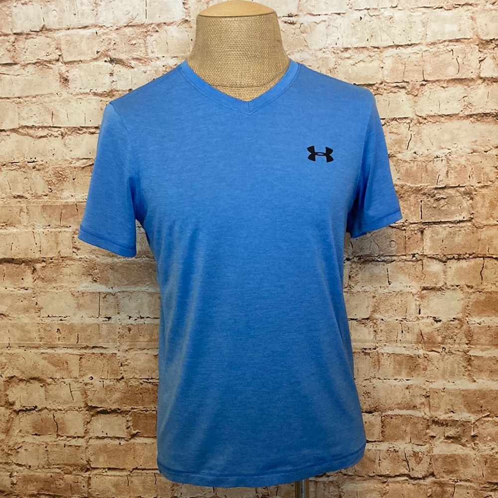 Under Armour heat gear, athletic, crewneck shirt